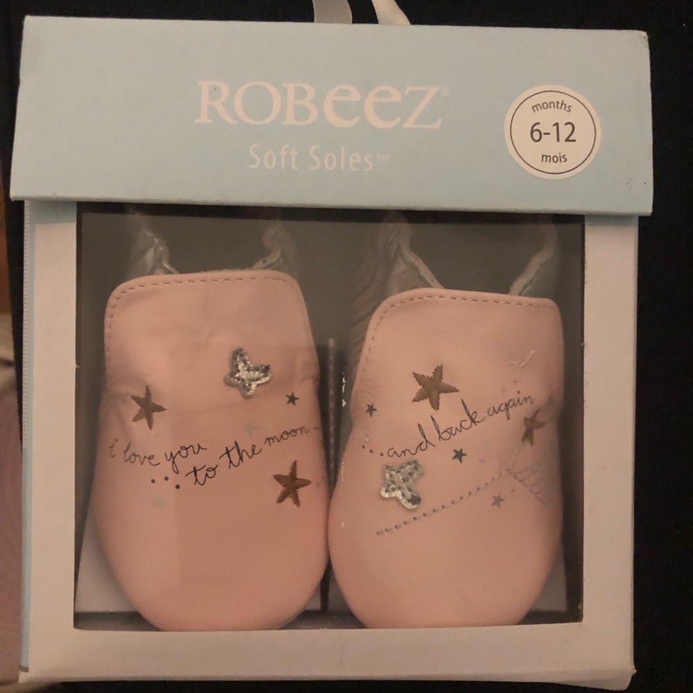 Girl shoes